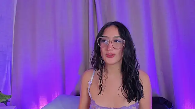 Mila Noir  online show from 06-30-26, 03:18