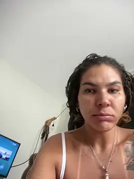 Snapshot of casalfogoegasolina chatting on 06-27-26, 01:39 casalfogoegasolina online show from 06-27-26, 01:39