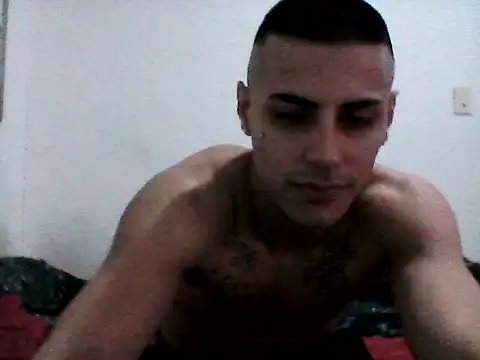 Snapshot of Aronfox23 chatting on 07-28-26, 08:52 Aronfox23 online show from 07-28-26, 08:52