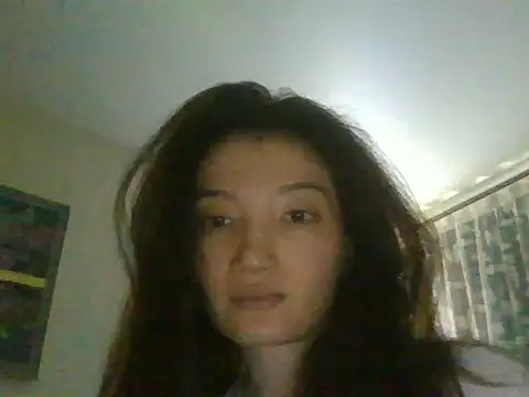 Snapshot of Calenyagi chatting on 07-06-26, 10:23 Calenyagi online show from 07-06-26, 10:23