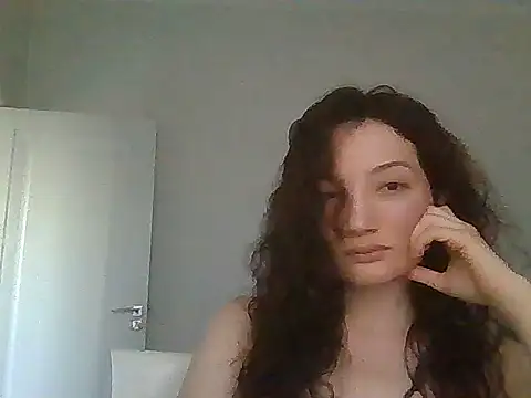 Snapshot of Calenyagi chatting on 07-10-26, 02:30 Calenyagi online show from 07-10-26, 02:30