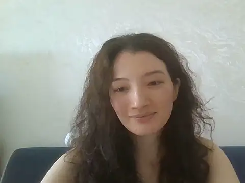 Snapshot of Calenyagi chatting on 07-11-26, 05:32 Calenyagi online show from 07-11-26, 05:32