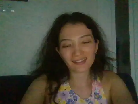 Snapshot of Calenyagi chatting on 07-12-26, 02:52 Calenyagi online show from 07-12-26, 02:52