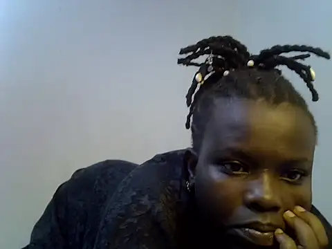 Snapshot of lil_mama254 chatting on 06-20-26, 07:05 lil mama254 online show from 06-20-26, 07:05