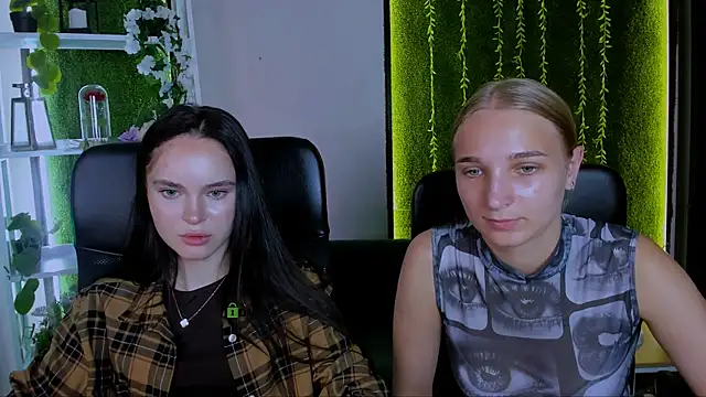 vanesa lux online show from 07-07-26, 05:54