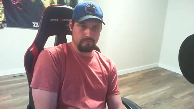 Snapshot of HushWilliams chatting on 07-31-26, 06:13 HushWilliams online show from 07-31-26, 06:13