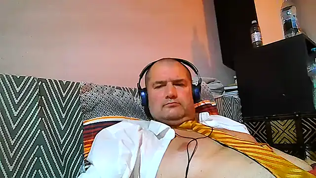 Snapshot of CristianDaniel78 chatting on 08-02-26, 05:44 CristianDaniel78 online show from 08-02-26, 05:44