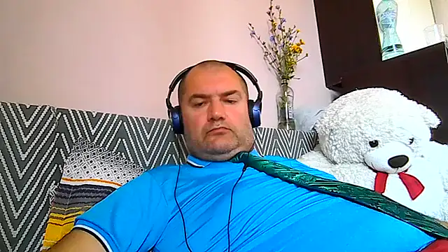 Snapshot of CristianDaniel78 chatting on 08-03-26, 06:01 CristianDaniel78 online show from 08-03-26, 06:01