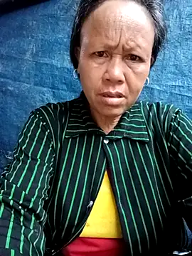 Snapshot of mayhenry chatting on 08-03-26, 11:08 mayhenry online show from 08-03-26, 11:08