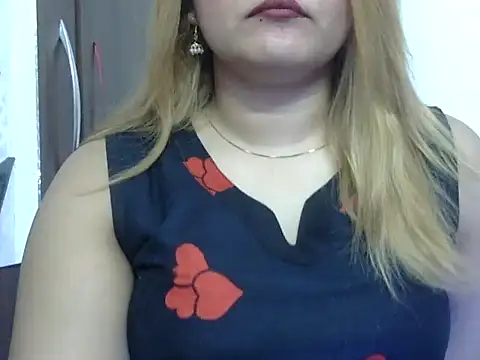 Sexyy Sana online show from 07-28-26, 08:52