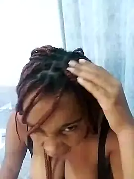 Snapshot of CurvyCharmsTush chatting on 07-13-26, 12:35 CurvyCharmsTush online show from 07-13-26, 12:35
