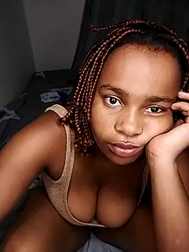 Snapshot of CurvyCharmsTush chatting on 07-15-26, 11:48 CurvyCharmsTush online show from 07-15-26, 11:48