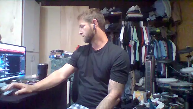 Snapshot of midwestkinkster580 chatting on 07-03-26, 06:20 midwestkinkster580 online show from 07-03-26, 06:20