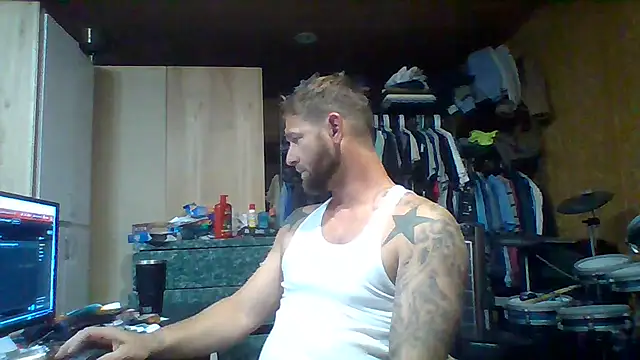 Snapshot of midwestkinkster580 chatting on 07-14-26, 05:45 midwestkinkster580 online show from 07-14-26, 05:45