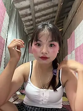 luvlivvy online show from 06-23-26, 07:39
