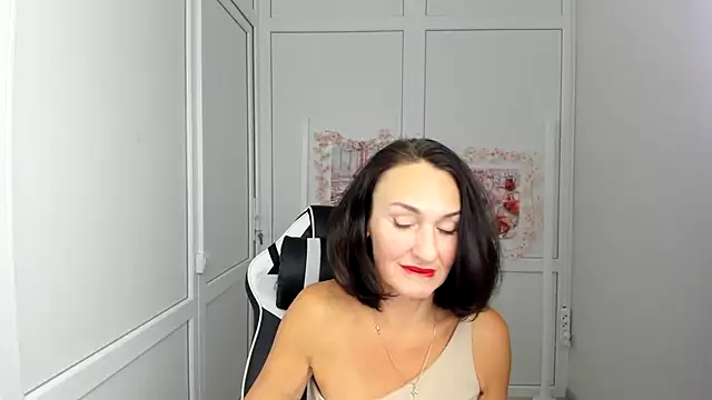 OliviaKateee online show from 07-15-26, 12:21