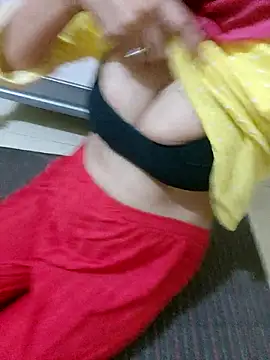 Snapshot of muskan_singh1 chatting on 06-24-26, 06:45 muskan singh1 online show from 06-24-26, 06:45