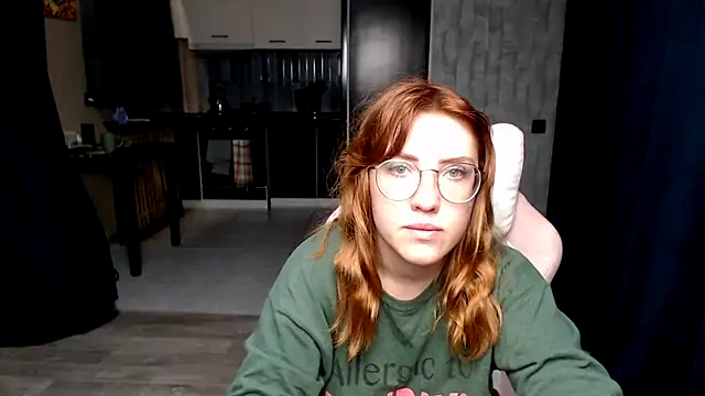 Reginasmilee online show from 10-17-25, 11:29