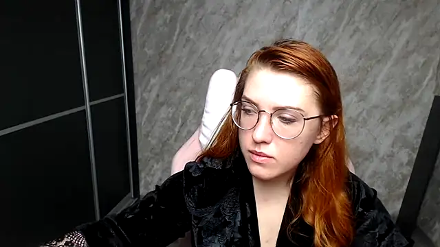 Reginasmilee online show from 02-25-26, 04:00