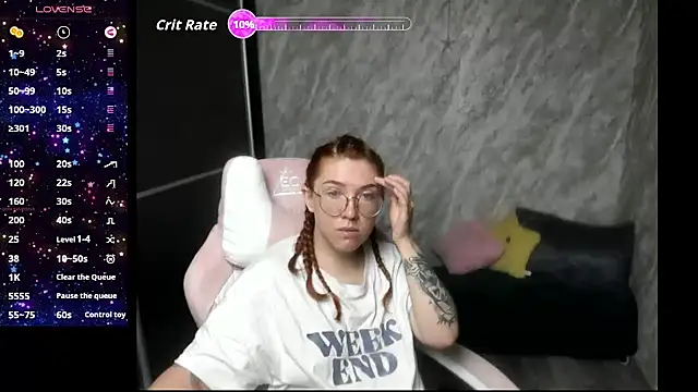 Snapshot of Reginasmilee chatting on 05-24-26, 01:32 Reginasmilee online show from 05-24-26, 01:32