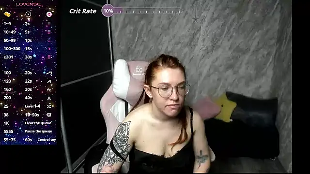 Snapshot of Reginasmilee chatting on 05-25-26, 01:44 Reginasmilee online show from 05-25-26, 01:44