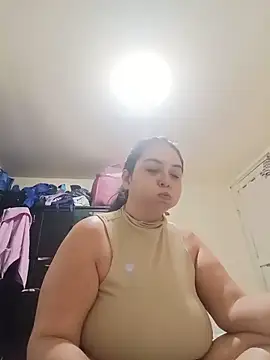 Snapshot of Valen_coba chatting on 06-29-26, 11:27 Valen coba online show from 06-29-26, 11:27