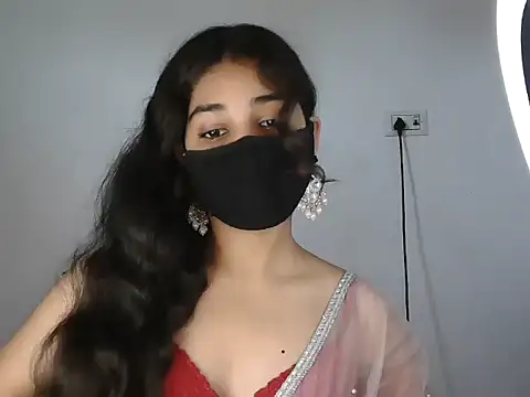 Cute Riyaa  online show from 07-11-26, 06:16