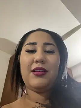 Snapshot of Valentina_Tilly chatting on 06-24-26, 10:31 Valentina Tilly online show from 06-24-26, 10:31