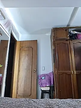 Snapshot of Valentina_Tilly chatting on 08-08-26, 03:47 Valentina Tilly online show from 08-08-26, 03:47