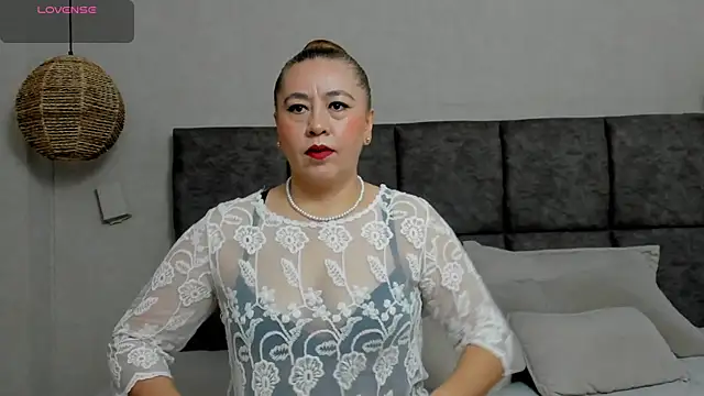 Snapshot of vera__lux chatting on 08-03-26, 12:54 vera lux online show from 08-03-26, 12:54