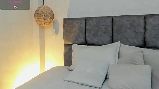 Snapshot of vera__lux chatting on 08-04-26, 12:30 vera lux online show from 08-04-26, 12:30