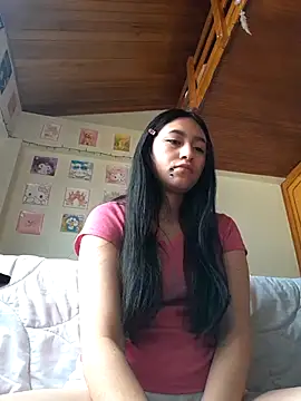 Zui Luh online show from 06-25-26, 05:06