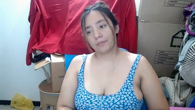 Snapshot of Alicebunny54 chatting on 06-25-26, 02:22 Alicebunny54 online show from 06-25-26, 02:22
