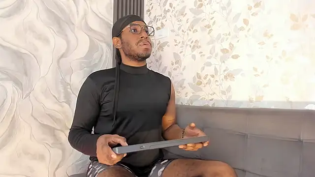 angel britoo online show from 06-28-26, 01:39
