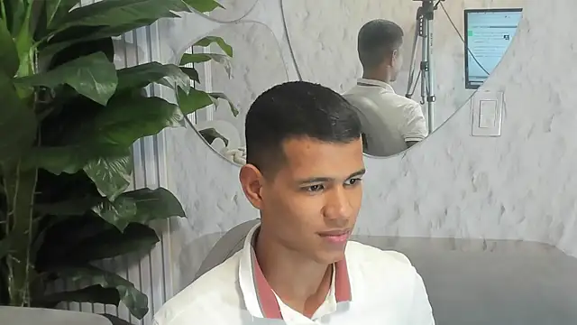 Noah sexhotty online show from 07-25-26, 03:04