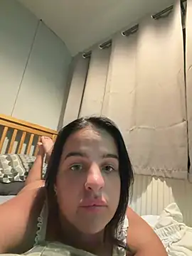 rubylouisess  online show from 06-30-26, 11:17