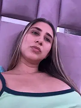 Snapshot of Antonellaafendi chatting on 06-27-26, 03:44 Antonellaafendi online show from 06-27-26, 03:44