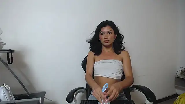 Snapshot of Madisson_joness1 chatting on 07-31-26, 07:35 Madisson joness1 online show from 07-31-26, 07:35