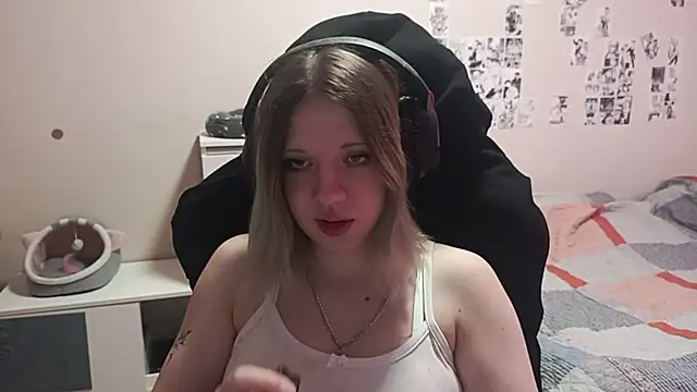 ViolettaCatechini online show from 06-30-26, 01:01