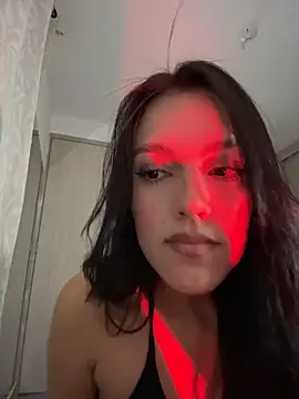 Snapshot of shantalgray__ chatting on 07-31-26, 02:44 shantalgray online show from 07-31-26, 02:44