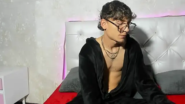 Wolf austin online show from 06-29-26, 02:07