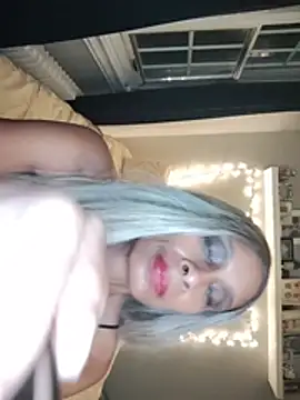 Snapshot of DulceThiccc chatting on 07-19-26, 01:42 DulceThiccc online show from 07-19-26, 01:42