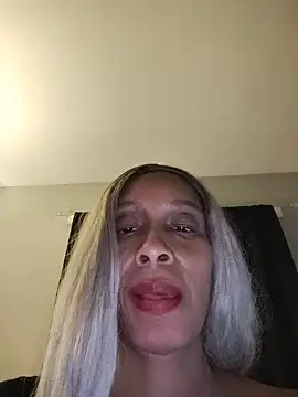 Snapshot of DulceThiccc chatting on 07-20-26, 01:20 DulceThiccc online show from 07-20-26, 01:20