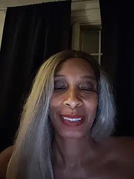 Snapshot of DulceThiccc chatting on 08-09-26, 02:46 DulceThiccc online show from 08-09-26, 02:46