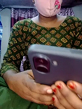 Snapshot of Miss-mahi7 chatting on 07-18-26, 05:17 Miss-mahi7 online show from 07-18-26, 05:17