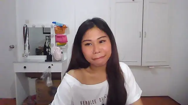 CathleenLaurole online show from 06-30-26, 05:52