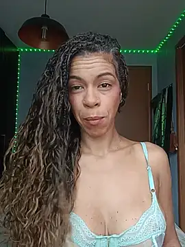 Snapshot of Cabocla_BR chatting on 07-04-26, 11:49 Cabocla BR online show from 07-04-26, 11:49