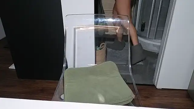 Snapshot of TammyJeann chatting on 11-15-25, 05:05 TammyJeann online show from 11-15-25, 05:05