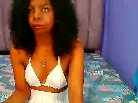 Zafiralennox online show from 07-19-26, 03:16