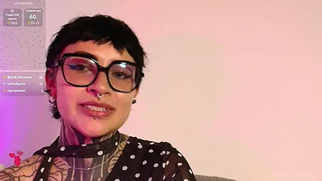 Luana Fiore0 online show from 07-28-26, 08:52